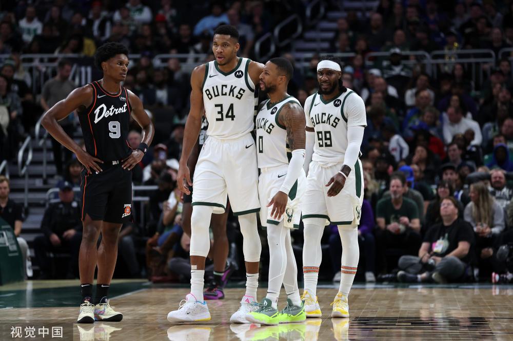 子走上球场 子走上球场