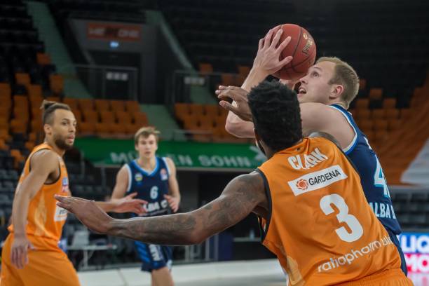 手的队长转 手的队长转