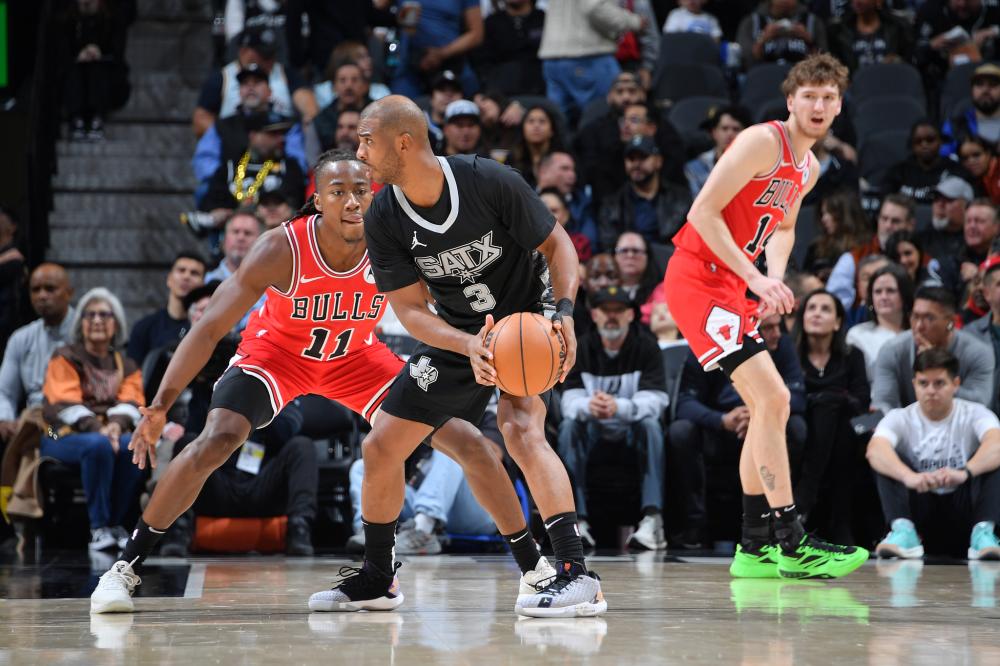 动场上的拼 动场上的拼