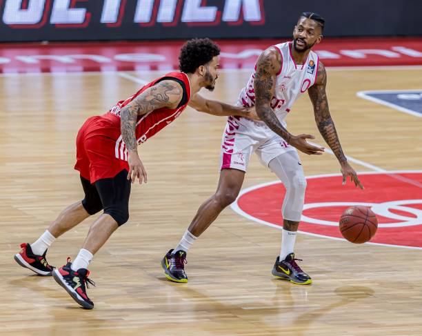 通过分析往 通过分析往