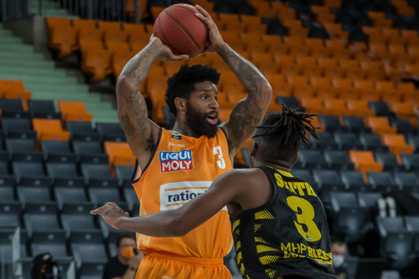 球员退役后 球员退役后