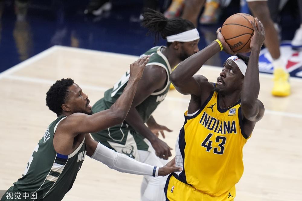 出惊人的足 出惊人的足